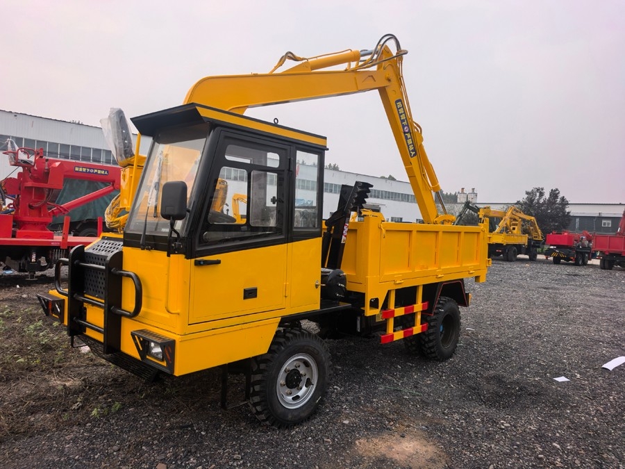 轮式随车挖运输车